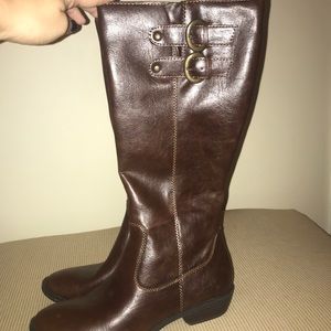 Brown born boots